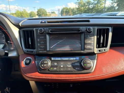 Used 2013 Toyota RAV4 Limited AWD/4WD image 31