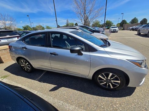 Used 2025 Nissan Versa S w/ S Plus Package FWD image 6