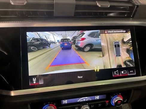 Certified 2025 Audi Q3 2.0T Premium Plus w/ Premium Plus Package image 21