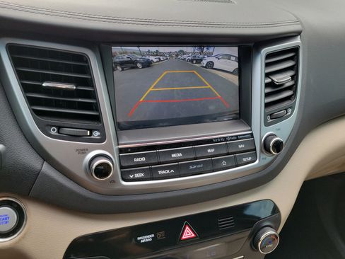 Used 2018 Hyundai Tucson SEL Plus FWD image 25