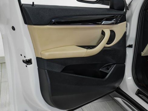 Used 2022 BMW X1 xDrive28i w/ Premium Package image 40