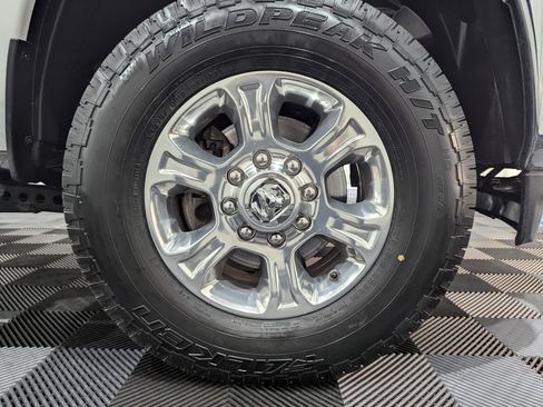 Used 2024 RAM 2500 Big Horn AWD/4WD image 6