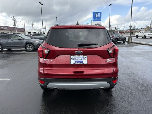 Used 2019 Ford Escape SEL image 4
