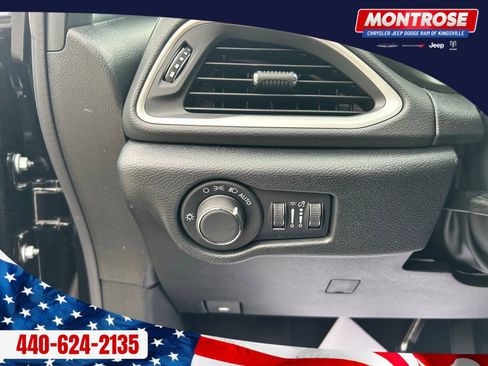 New 2026 Chrysler Voyager LX image 13