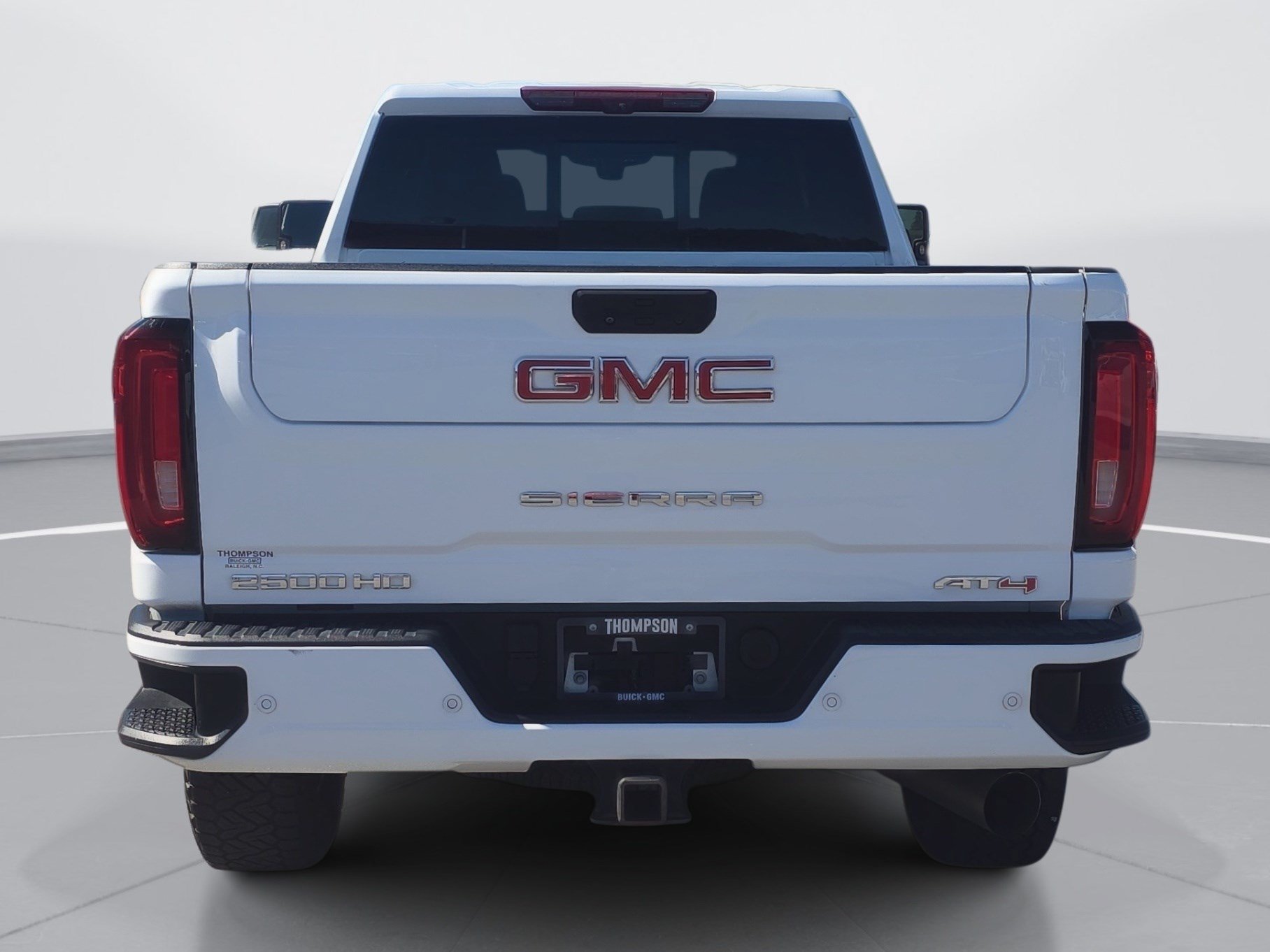 Used 2021 GMC Sierra 2500 AT4 w/ AT4 Preferred Package AWD/4WD image 4