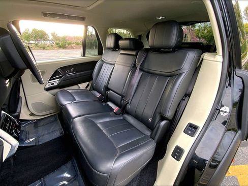 Used 2023 Land Rover Range Rover Long Wheelbase Autobiography image 20