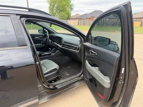 Used 2023 Kia Sportage X-Line w/ X-Line Premium Package AWD/4WD image 13