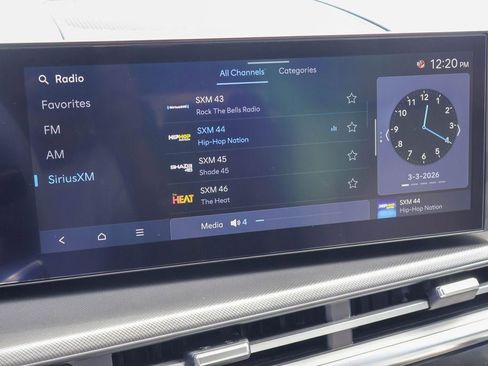 New 2026 Hyundai Santa Fe SE FWD image 3