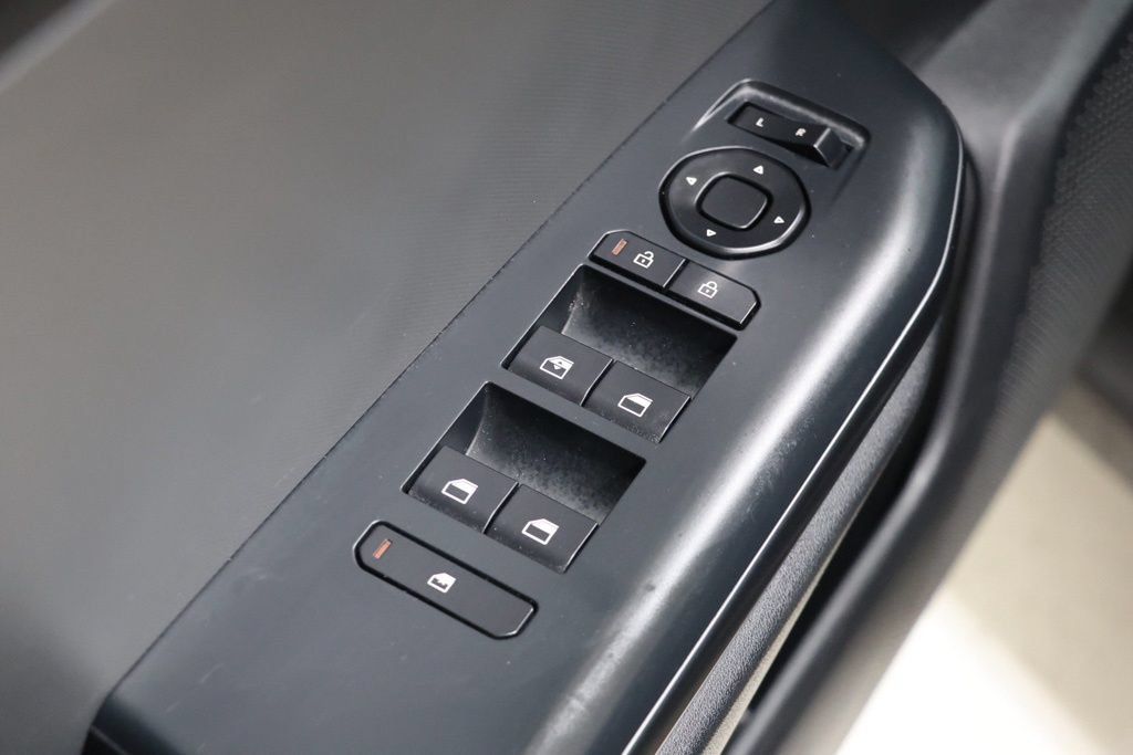 Used 2025 Kia K4 FWD image 19