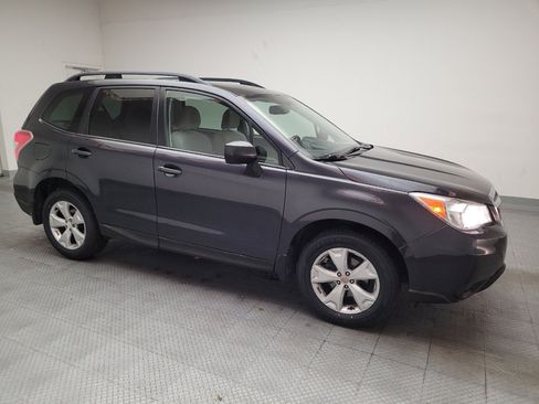 Used 2016 Subaru Forester 2.5i Premium w/ All-Weather Package AWD/4WD image 11