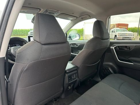 Used 2023 Toyota RAV4 LE AWD/4WD image 22
