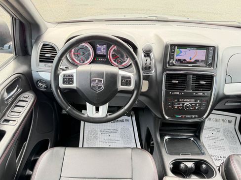 Used 2020 Dodge Grand Caravan GT FWD image 24