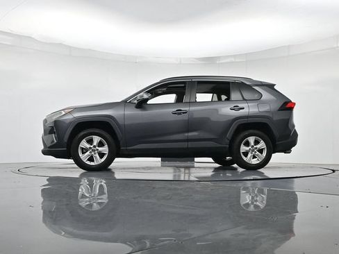 Used 2019 Toyota RAV4 XLE FWD image 37