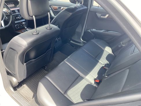 Used 2014 Mercedes-Benz C 300 4MATIC Sedan image 19