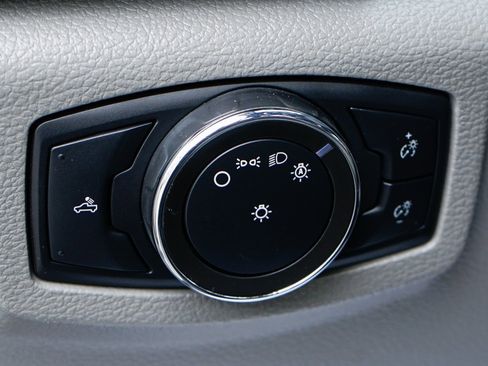 Used 2022 Ford F350 XL w/ Power Equipment Group image 24