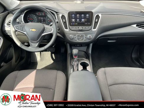 Used 2023 Chevrolet Malibu RS FWD image 13