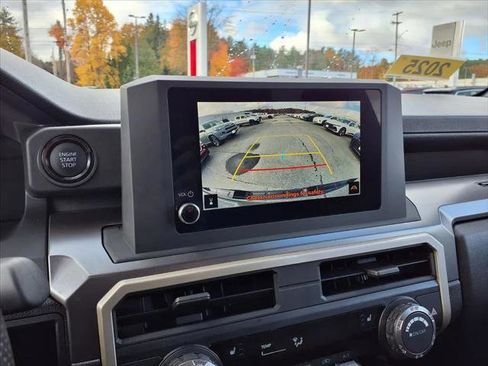 Certified 2025 Toyota Tacoma SR5 image 10