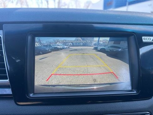 Used 2017 Kia Niro Touring FWD image 29
