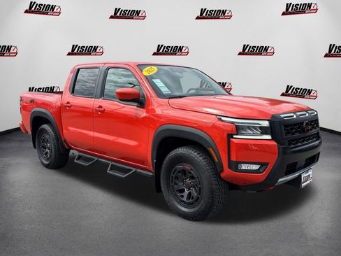 Certified 2025 Nissan Frontier PRO-4X image 3