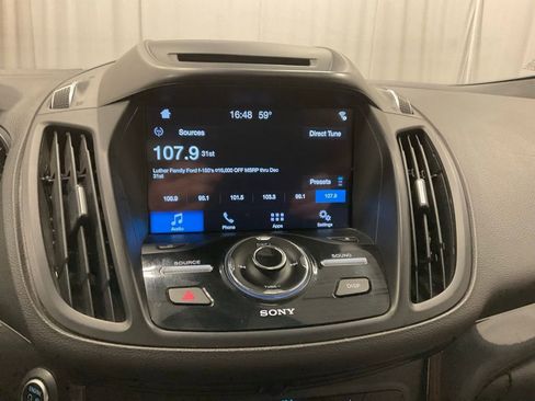 Used 2017 Ford Escape Titanium image 14