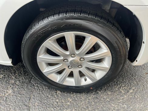 Used 2013 Chrysler 200 Limited FWD image 13