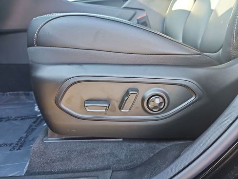 New 2025 Jeep Grand Cherokee Limited w/ Black Appearance Package image 28