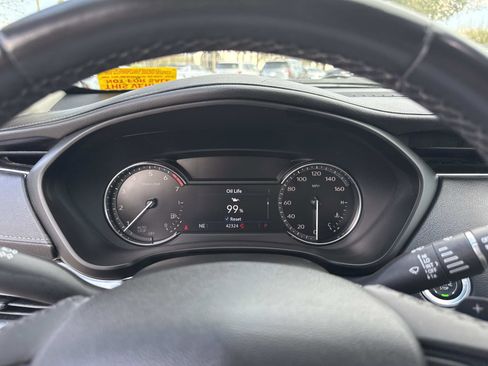 Used 2019 Cadillac XT4 Luxury image 31