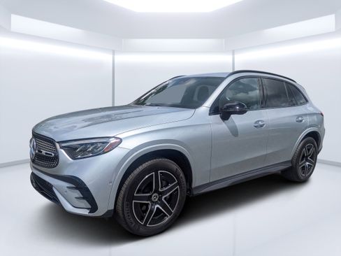 Certified 2025 Mercedes-Benz GLC 300 4MATIC image 7