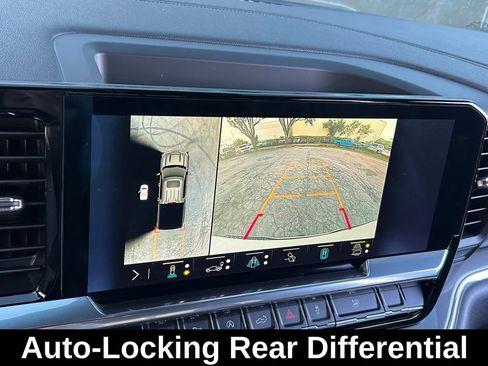 Used 2023 Chevrolet Silverado 1500 High Country image 23