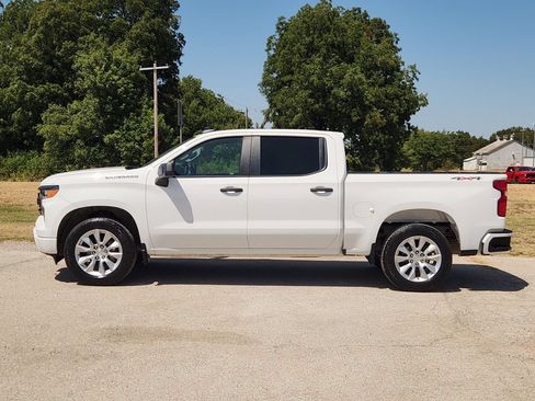 Used 2024 Chevrolet Silverado 1500 Custom AWD/4WD image 4