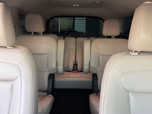 Used 2023 Ford Explorer XLT w/ Equipment Group 202A image 11