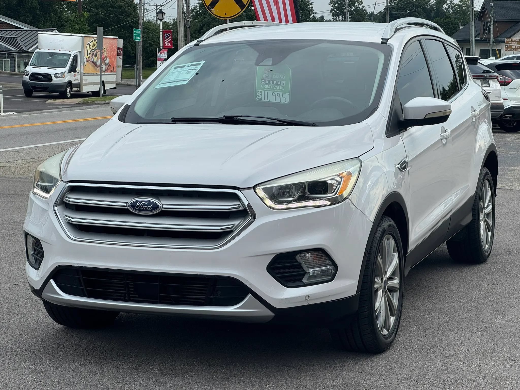 Used 2017 Ford Escape Titanium w/ Equipment Group 301A AWD/4WD image 2