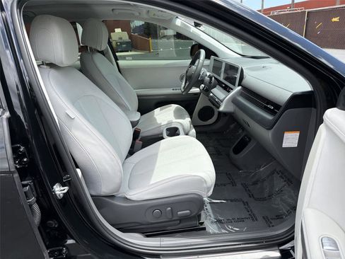 Used 2023 Hyundai Ioniq 5 Limited w/ Cargo Package AWD/4WD image 15