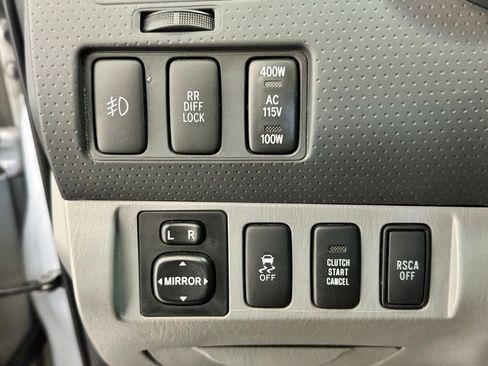 Used 2010 Toyota Tacoma 4x4 Double Cab image 15