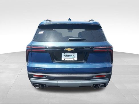 New 2026 Chevrolet Traverse LT w/ Driver Confidence Package FWD image 4