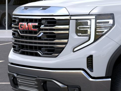 New 2026 GMC Sierra 1500 SLT w/ SLT Convenience Package AWD/4WD image 13