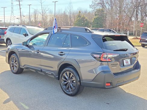 Certified 2025 Subaru Outback Onyx Edition image 5