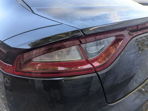 Used 2018 Kia Stinger GT1 image 6