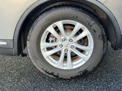 Used 2011 INFINITI FX35 2WD w/ Premium Pkg image 27