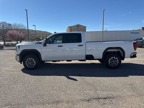 New 2026 GMC Sierra 3500 Pro image 8