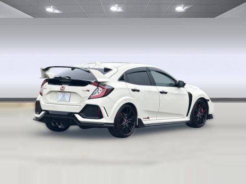 Used 2018 Honda Civic Type R image 8