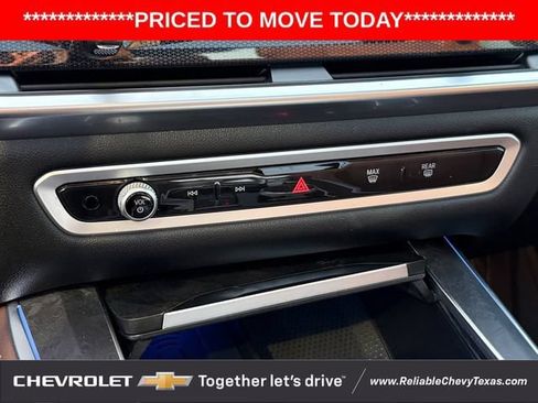 Used 2024 BMW X5 xDrive50e w/ Parking Assistance Package AWD/4WD image 21