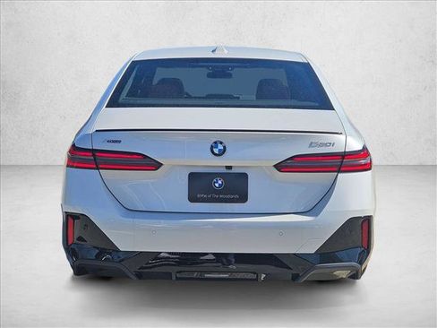 Used 2026 BMW 530i xDrive AWD/4WD image 5