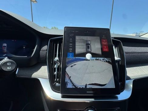 New 2025 Volvo XC90 T8 Ultra w/ Protection Package Premier image 27