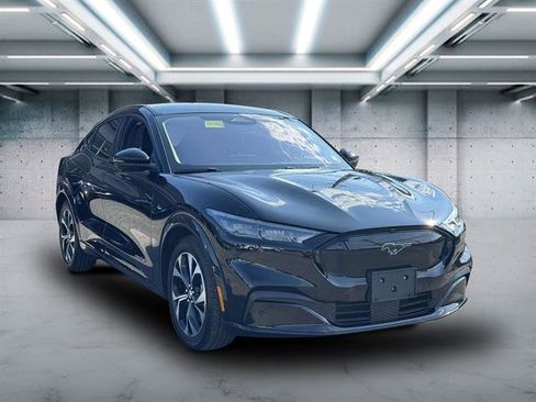 Used 2021 Ford Mustang Mach-E Premium image 23