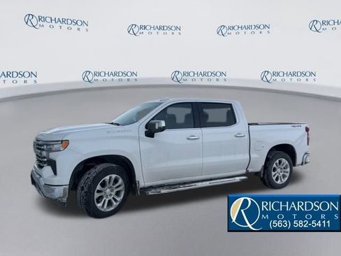 Used 2023 Chevrolet Silverado 1500 LTZ image 2