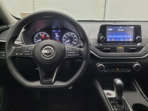 Used 2023 Nissan Altima 2.5 S FWD image 22