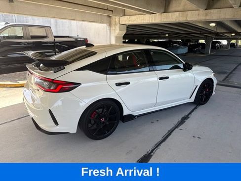 Used 2025 Honda Civic Type R image 16
