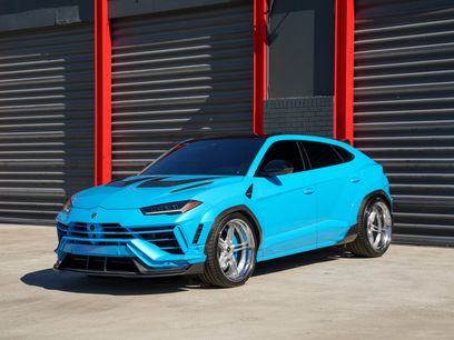 Used 2023 Lamborghini Urus S