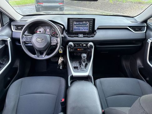 Used 2020 Toyota RAV4 LE w/ All Weather Liner Package AWD/4WD image 27